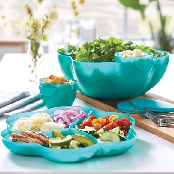 TUPPERWARE Holiday Sparkling chip and dip bowl serving tray set Burgundy - Picture 14 of 16